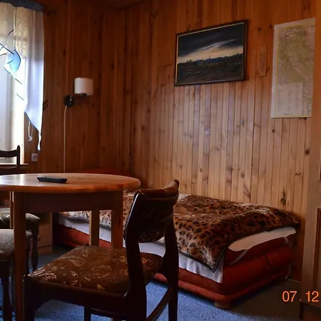 Pokoje Goscinne Na Skraju Wsi Lodge