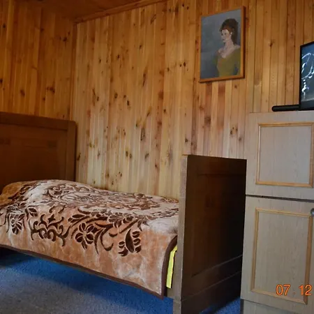 Pokoje Goscinne Na Skraju Wsi Lodge *